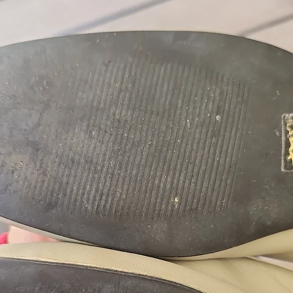 Pilcro cream Grey Square-Toe Leather Ballet Flats - Picture 7 of 9